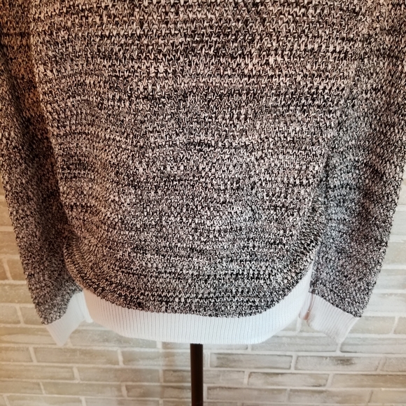 Peruna Sweater Color Black and Cream.!!. - Picture 9 of 15